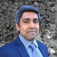 Dr Lavindra de Silva